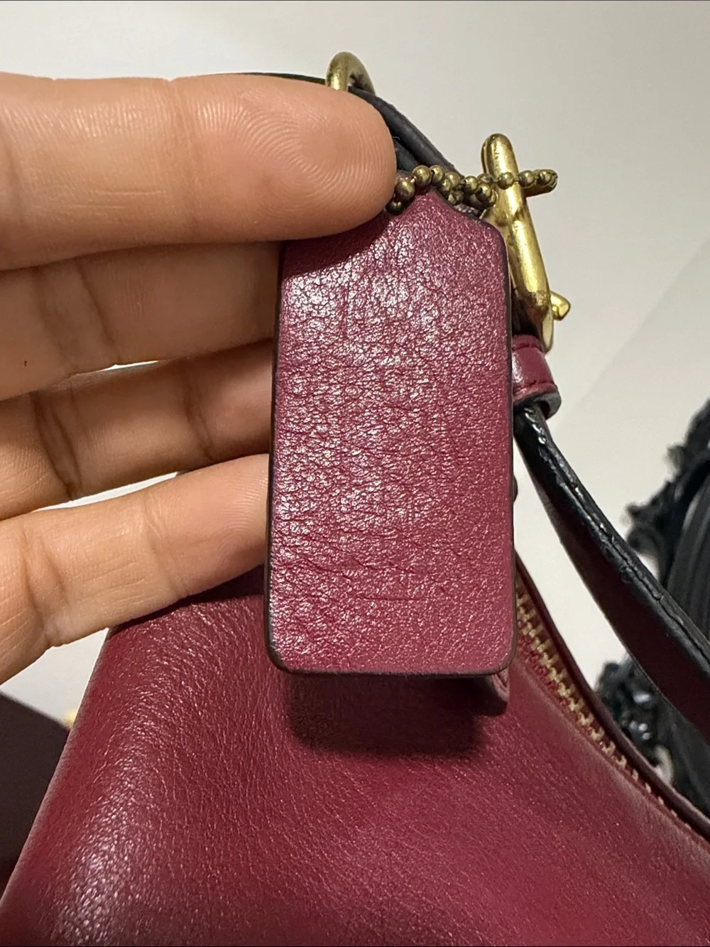 Coach 22381 Burgundy Leather Shoulder Bag with Tassel /long strap🎀